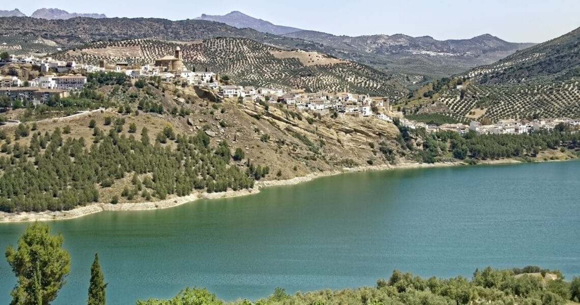 visiter iznajar espagne